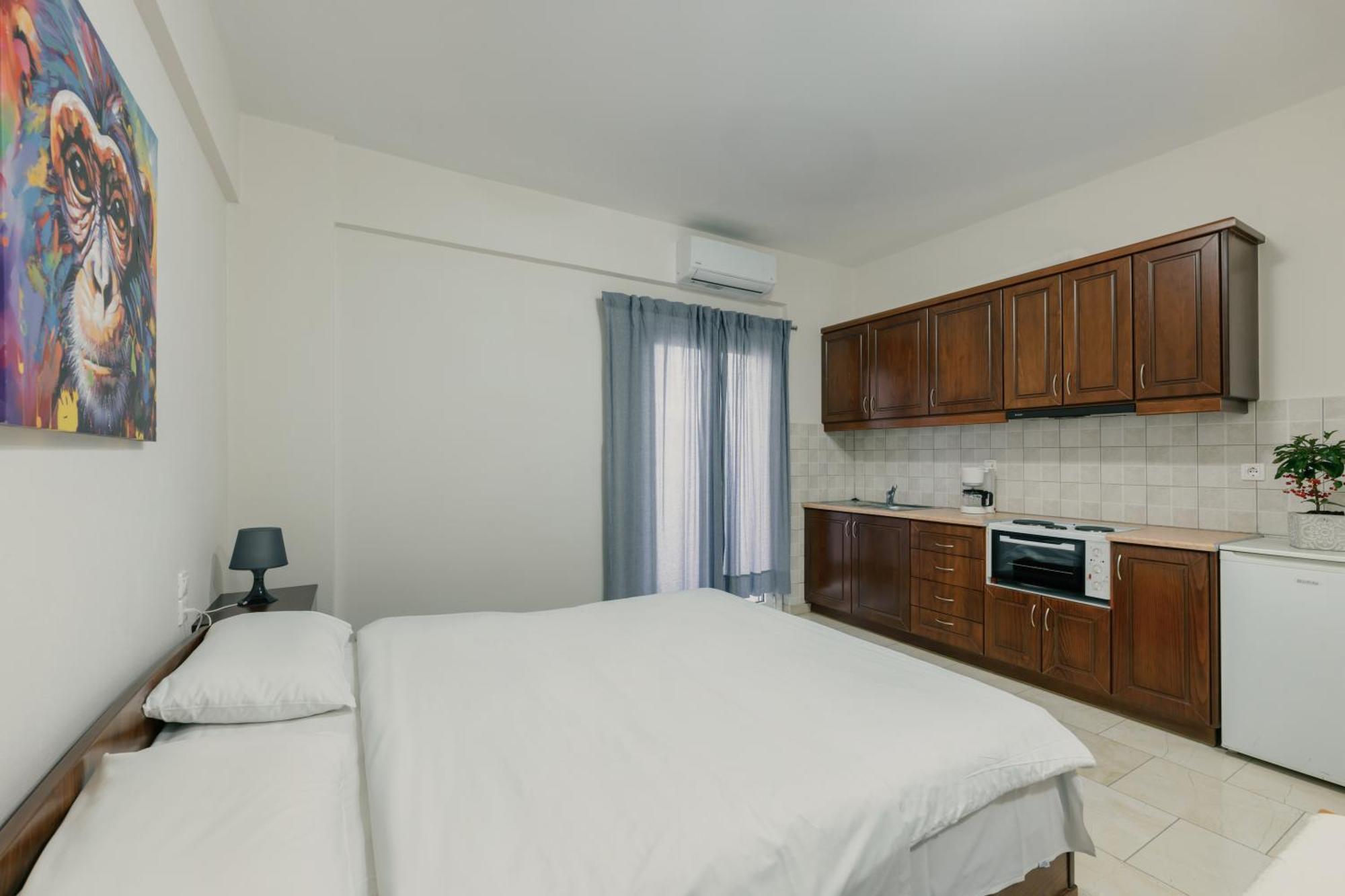 O Fotis Studios & Apartments Ioannina Exterior photo
