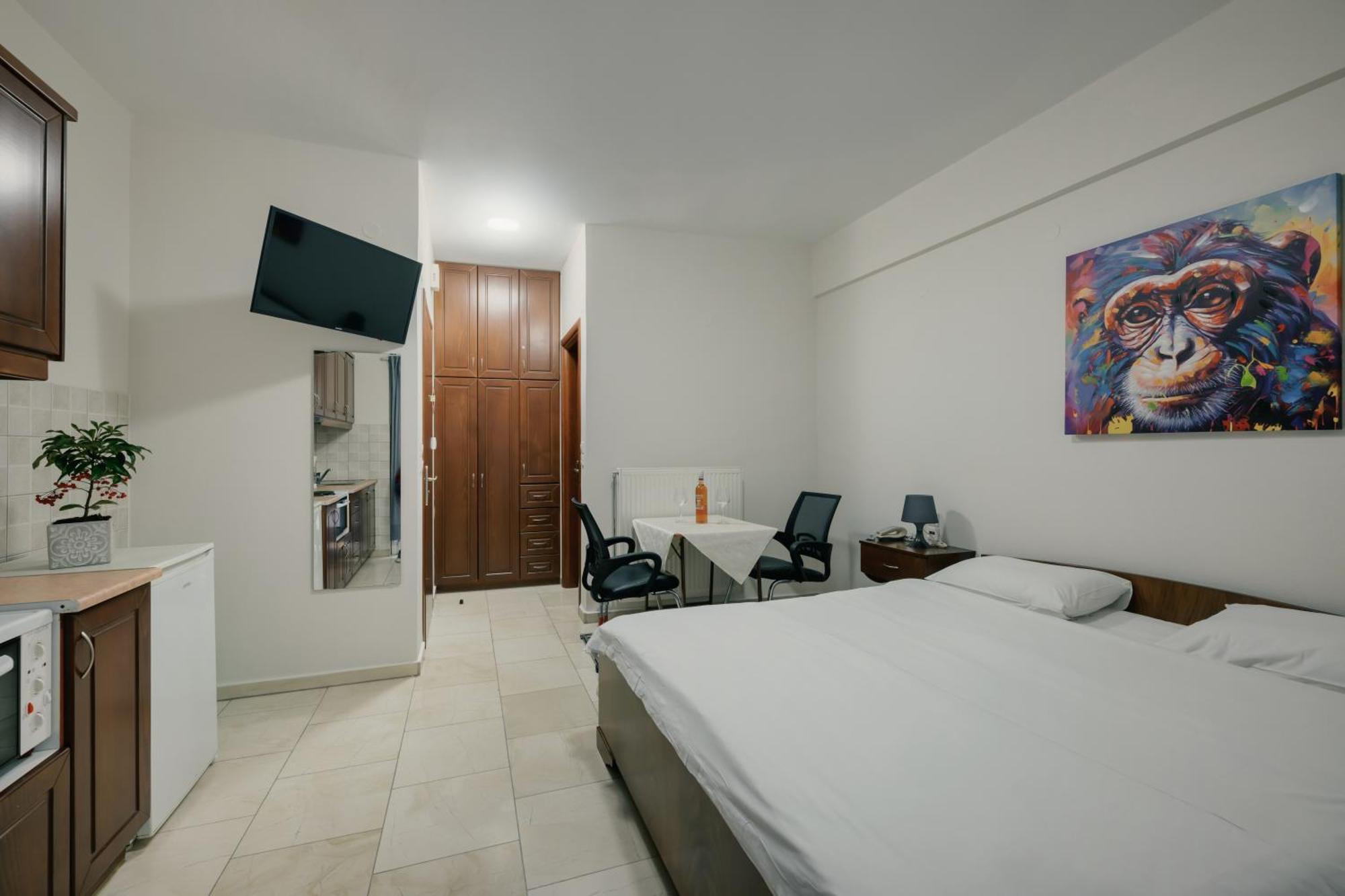 O Fotis Studios & Apartments Ioannina Exterior photo