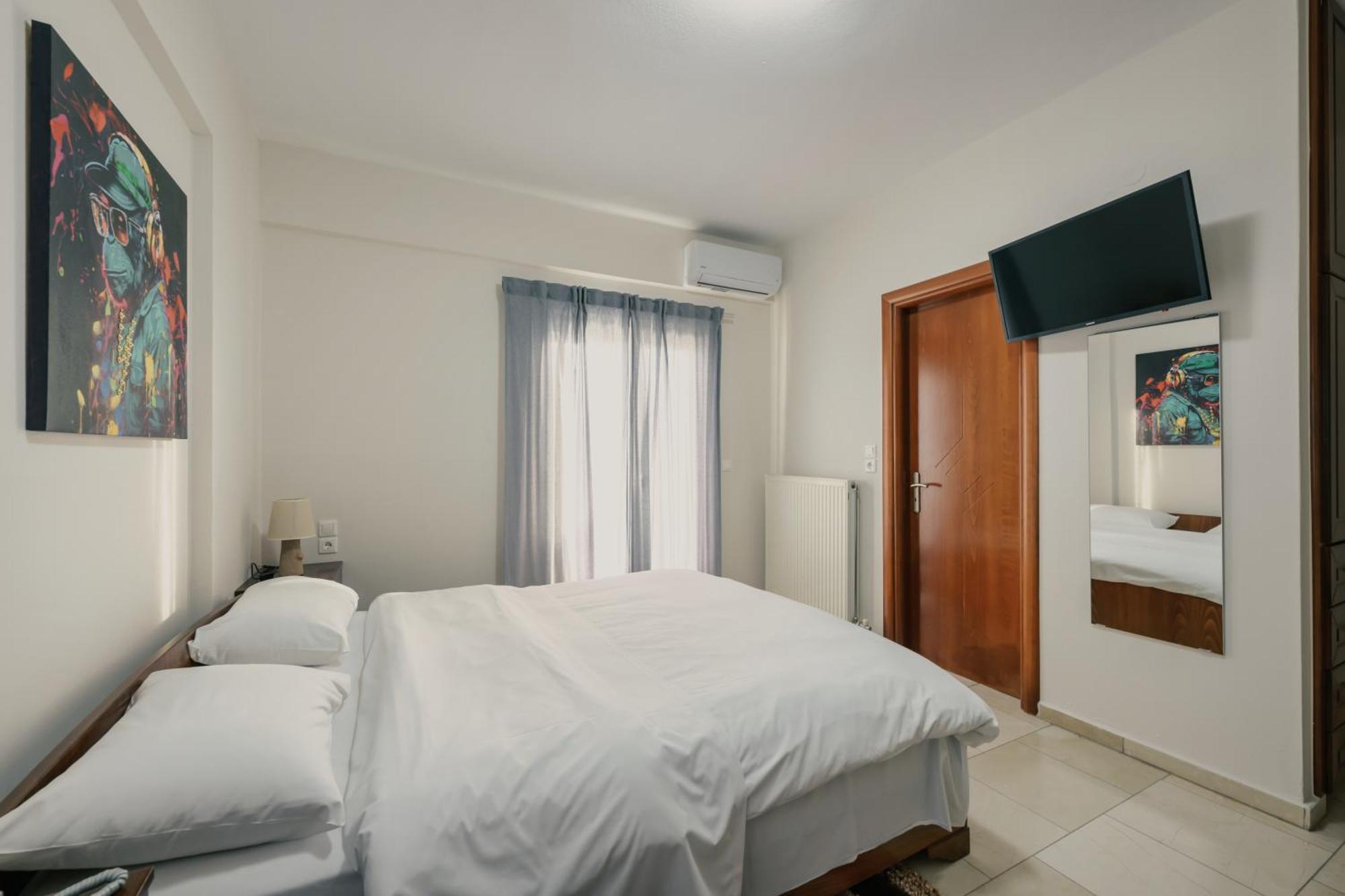 O Fotis Studios & Apartments Ioannina Exterior photo